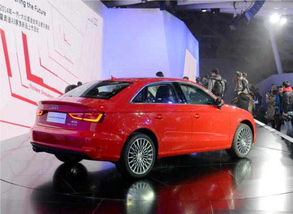 奥迪A3 2015款 Limousine 40 TFSI 自动豪华型 外观   斜后