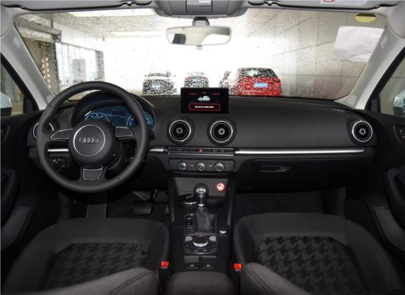 奥迪A3 2016款 Sportback 35 TFSI 进取型 中控类   中控全图