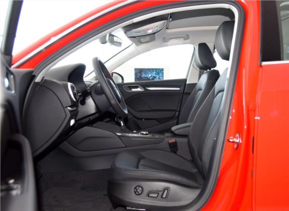 奥迪A3 2016款 Sportback 35 TFSI 风尚型 车厢座椅   前排空间