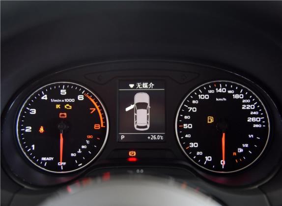 奥迪A3 2016款 Sportback 35 TFSI 风尚型 中控类   仪表盘