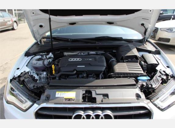 奥迪A3 2016款 Sportback 40 TFSI 豪华型 其他细节类   发动机舱