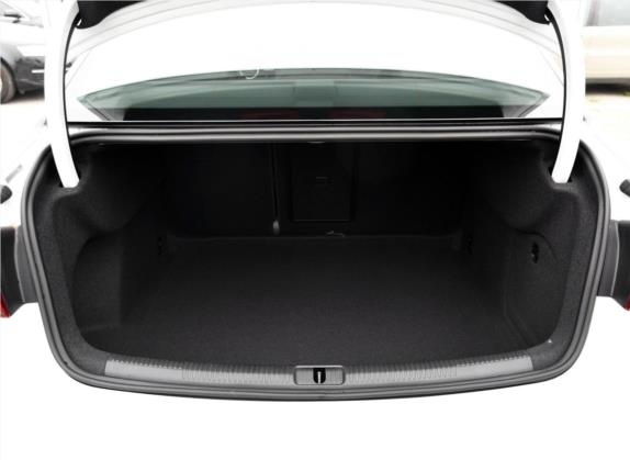 奥迪A3 2016款 Limousine 35 TFSI 进取型 车厢座椅   后备厢