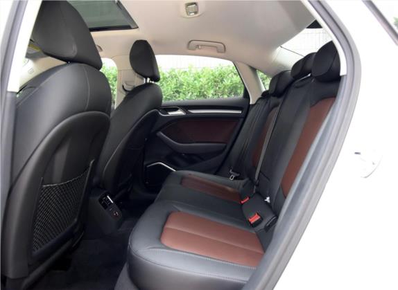 奥迪A3 2016款 Limousine 40 TFSI 豪华型 车厢座椅   后排空间