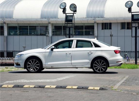 奥迪A3 2016款 Limousine 35 TFSI 特别版 外观   正侧