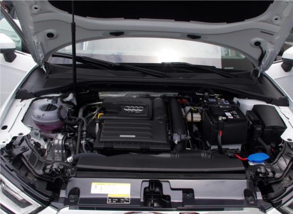 奥迪A3 2017款 Sportback 35 TFSI 时尚型 其他细节类   发动机舱