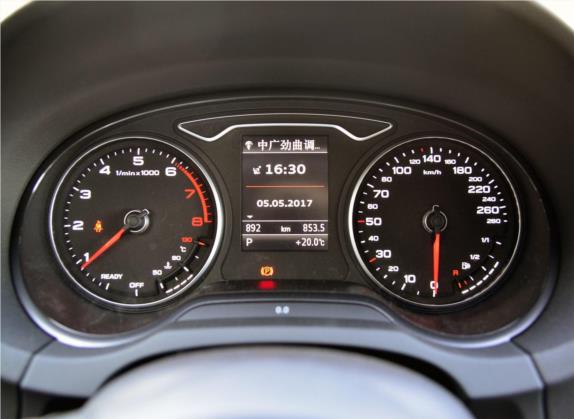 奥迪A3 2017款 Limousine 40 TFSI 运动型 中控类   仪表盘
