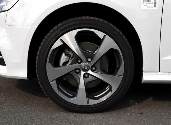 奥迪A3 2018款 30周年年型 Sportback 40 TFSI 运动型 其他细节类   前轮