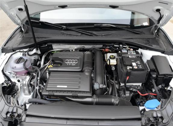 奥迪A3 2018款 30周年年型 Limousine 35 TFSI 风尚型 其他细节类   发动机舱