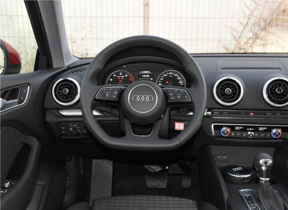 奥迪A3 2019款 Sportback 35 TFSI 运动型 国VI 中控类   驾驶位