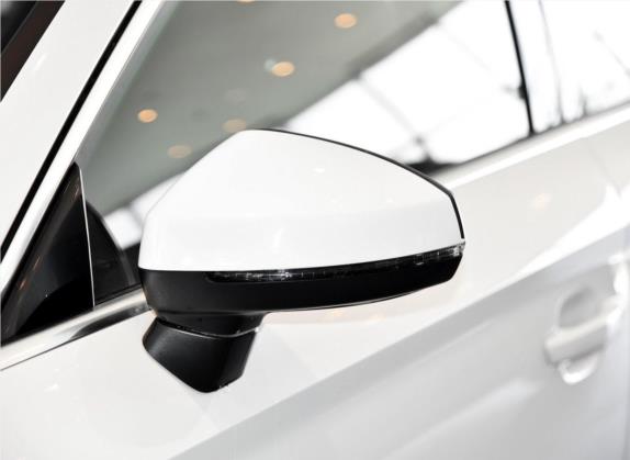 奥迪A3 2019款 Limousine 35 TFSI 进取型 国VI 外观细节类   外后视镜
