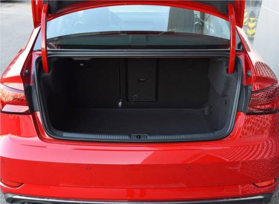 奥迪A3 2019款 Limousine 35 TFSI 风尚型 国VI 车厢座椅   后备厢