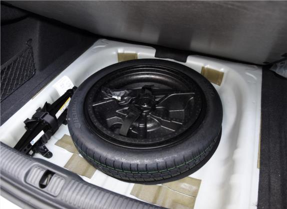 奥迪A3 2019款 Limousine 40 TFSI 风尚型 国VI 其他细节类   备胎