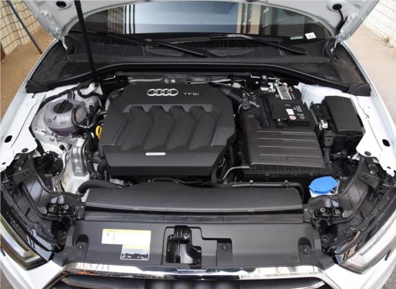 奥迪A3 2019款 Limousine 40 TFSI 风尚型 国VI 其他细节类   发动机舱
