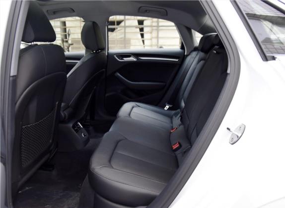 奥迪A3 2019款 Limousine 40 TFSI 风尚型 国VI 车厢座椅   后排空间