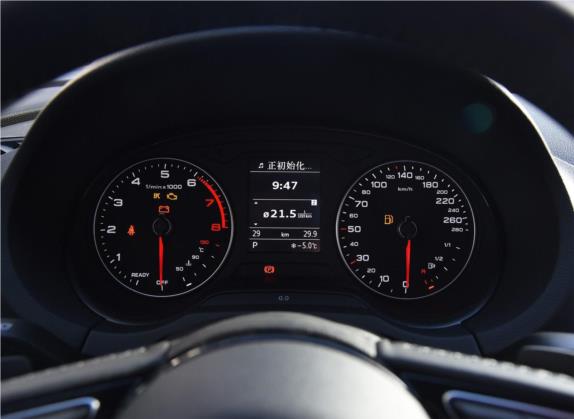 奥迪A3 2019款 Limousine 40 TFSI 运动型 国VI 中控类   仪表盘