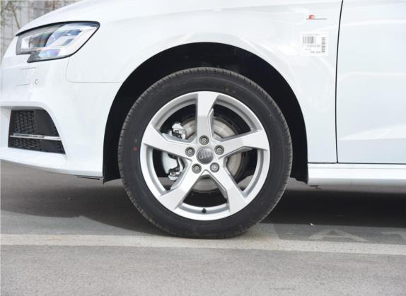 奥迪A3 2019款 Sportback 35 TFSI 时尚型 国V 其他细节类   前轮