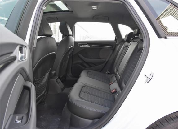 奥迪A3 2019款 Sportback 35 TFSI 时尚型 国V 车厢座椅   后排空间