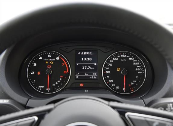 奥迪A3 2019款 Sportback 35 TFSI 时尚型 国V 中控类   仪表盘