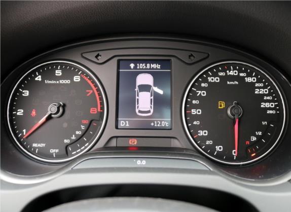 奥迪A3 2019款 Sportback 35 TFSI 风尚型 国V 中控类   仪表盘