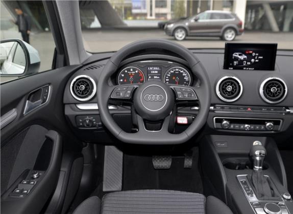 奥迪A3 2019款 Sportback 35 TFSI 运动型 国V 中控类   驾驶位