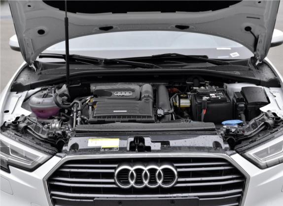 奥迪A3 2019款 Sportback 35 TFSI 运动型 国V 其他细节类   发动机舱