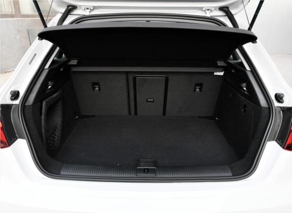 奥迪A3 2019款 Sportback 40 TFSI 运动型 国V 车厢座椅   后备厢