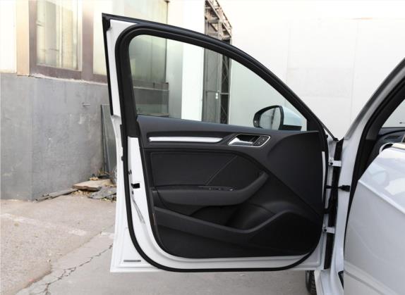 奥迪A3 2019款 Sportback 40 TFSI 运动型 国V 车厢座椅   前门板