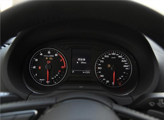 奥迪A3 2019款 Sportback 40 TFSI 运动型 国V 中控类   仪表盘