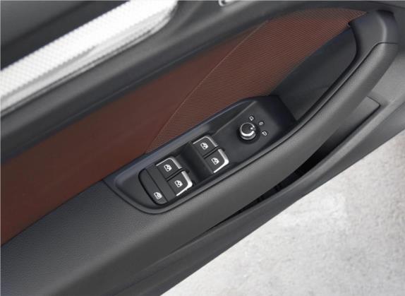 奥迪A3 2019款 Limousine 35 TFSI 风尚型 国V 车厢座椅   门窗控制
