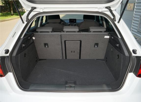 奥迪A3 2020款 Sportback 35 TFSI 进取型 国VI 车厢座椅   后备厢