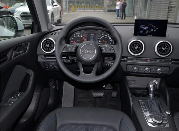 奥迪A3 2020款 Sportback 35 TFSI 时尚型 国VI 中控类   驾驶位