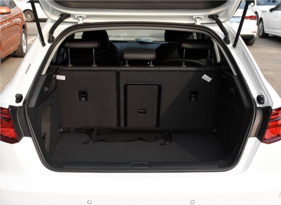 奥迪A3 2020款 Sportback 35 TFSI 风尚型 国VI 车厢座椅   后备厢