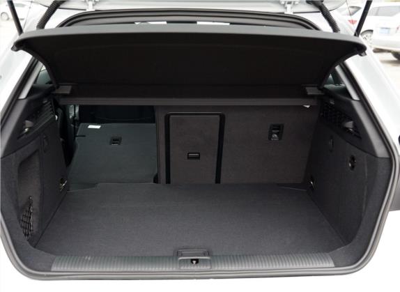 奥迪A3 2020款 Sportback 35 TFSI 运动型 国VI 车厢座椅   后备厢