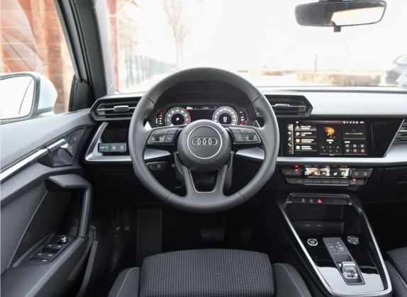 奥迪A3 2021款 Sportback 35 TFSI 进取运动型 中控类   驾驶位