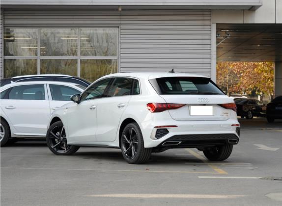 奥迪A3 2021款 Sportback 35 TFSI 时尚运动型 外观   斜后
