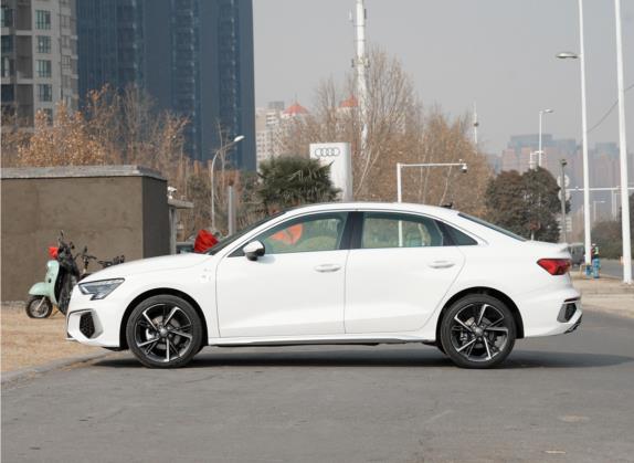 奥迪A3 2021款 A3L Limousine 35 TFSI 时尚运动型 外观   正侧