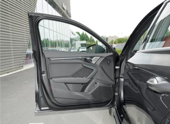 奥迪A3 2021款 Sportback 35 TFSI 进享人生版 车厢座椅   前门板