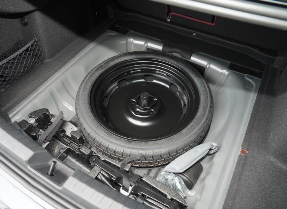 奥迪A3 2021款 A3L Limousine 35 TFSI 进享人生版 其他细节类   备胎
