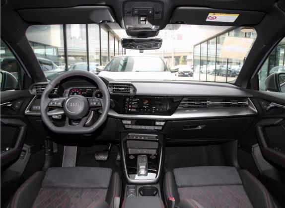 奥迪A3 2022款 Sportback 35 TFSI RS套件燃速型 中控类   中控全图