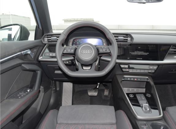 奥迪A3 2022款 A3L Limousine 35 TFSI RS套件燃速型 中控类   驾驶位