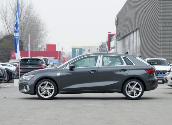 奥迪A3 2022款 Sportback 35 TFSI 时尚致雅型 外观   正侧
