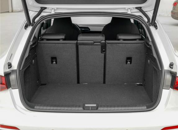 奥迪A3 2022款 Sportback 35 TFSI 进取运动型 车厢座椅   后备厢
