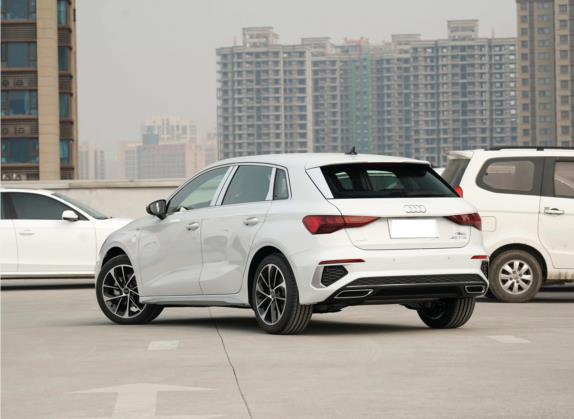 奥迪A3 2022款 Sportback 35 TFSI 进取运动型 外观   斜后