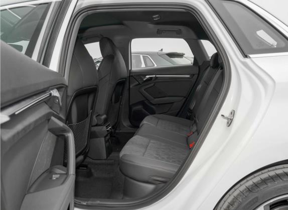 奥迪A3 2022款 Sportback 35 TFSI 豪华运动型 车厢座椅   后排空间