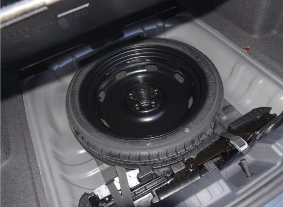 奥迪A3 2022款 A3L Limousine 35 TFSI 进取运动型 其他细节类   备胎