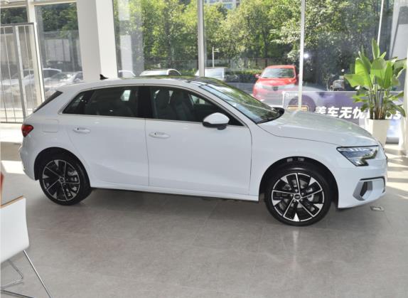 奥迪A3 2022款 Sportback 35 TFSI 豪华致雅型 外观   正侧