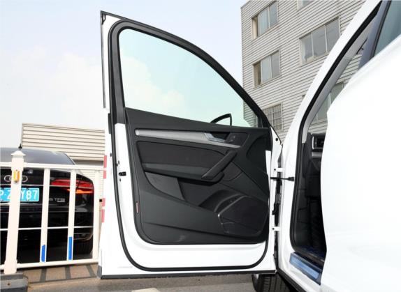 奥迪Q5L 2018款 40 TFSI 荣享进取型 国V 车厢座椅   前门板
