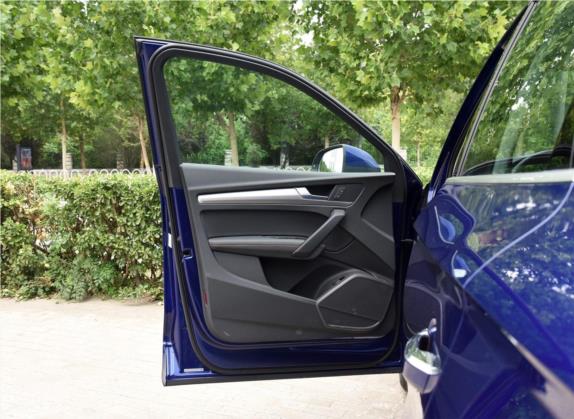奥迪Q5L 2018款 45 TFSI 尊享时尚型 国V 车厢座椅   前门板