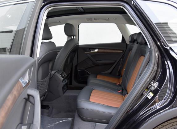 奥迪Q5L 2018款 45 TFSI 尊享风雅型 国VI 车厢座椅   后排空间