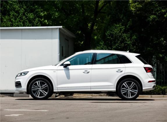 奥迪Q5L 2018款 45 TFSI 尊享豪华运动型 国VI 外观   正侧